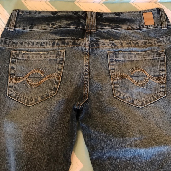 NWT denim capris - Picture 3 of 3